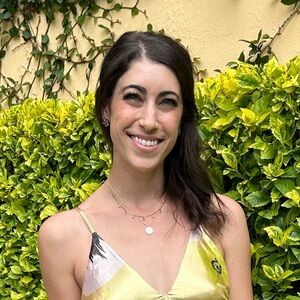 Meet your Posher, Andrea